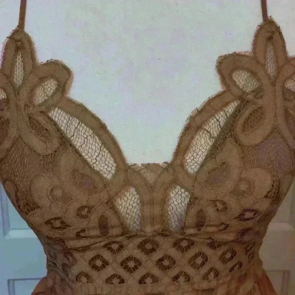 Crochet Lace Peplum Cami Top - Picture 2 of 5